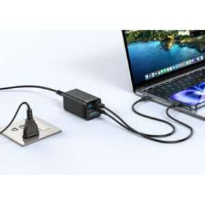 eSTUFF ES635200 Caricabatterie per dispositivi mobili Computer portatile, Smartphone, Tablet, Universale Nero AC Interno (Multi charger PD65W 2C+2A - Warranty: 60M) - E_0009_B49102923