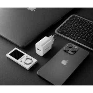 Intenso 1x USB-A Adapter weiß Universale Bianco AC Interno - E_0015_ 16766977000