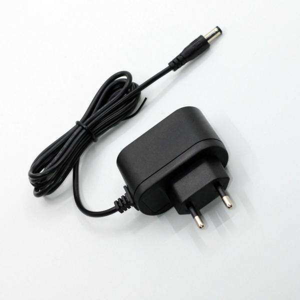 CoreParts MBXGP-AC0002 adattatore e invertitore Interno 12 W Nero (Power Adapter 12W 12V 1A - Plug: 5.5*2.5 EU Wall 12W 12V - 1A Plug: 5.5*2.5 EU Wall - Warranty: 36M) - E_0009_B46332811