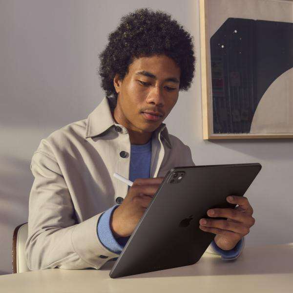 Apple iPad Pro 5G Apple M TD-LTE & FDD-LTE 512 GB 33 cm (13") 8 GB Wi-Fi 6E (802.11ax) iPadOS 17 Nero - E_0016_1H64-09P