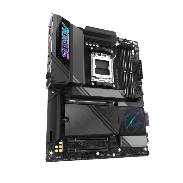 GIGABYTE X870E AORUS PRO Scheda Madre - Supporta CPU AMD Ryzen 9000, 16+2+2 fasi VRM digitali, fino a 8000MHz DDR5 (OC), 3xPCIe 5.0 + 1xPCIe 4.0, Wi-Fi 7, LAN 2.5GbE, USB 4 - E_0016_2305-8PC